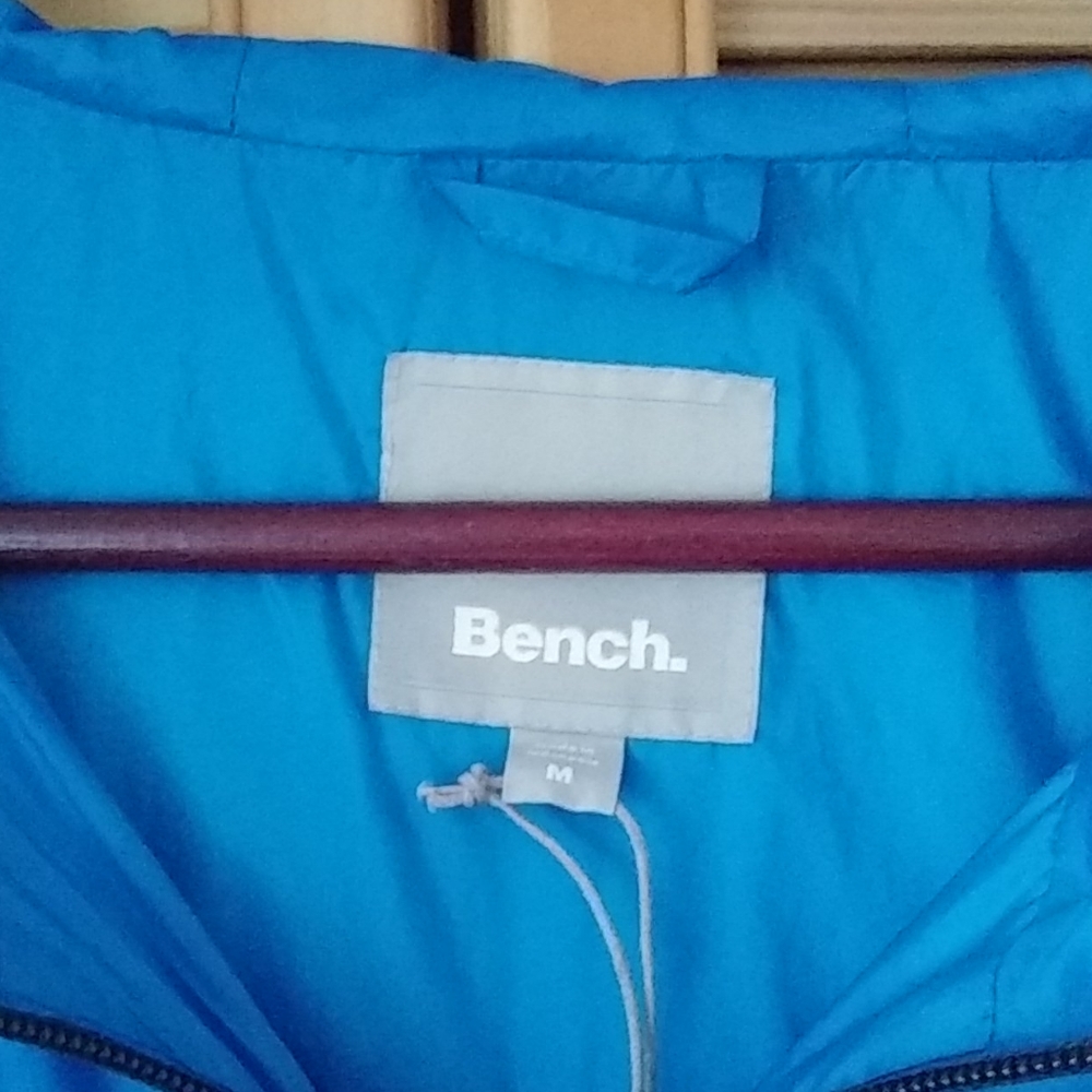 Bench windbreaker - Picture 2 of 3